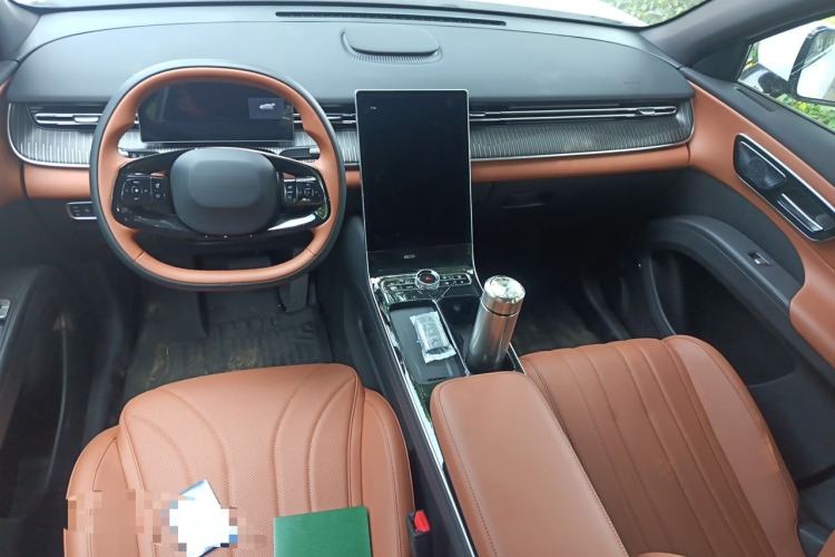 Used Chery Tiggo 8 2026 Model, 5th Generation Leopard Model, Kunpeng 1.6T Automatic Prestige Version Center Console