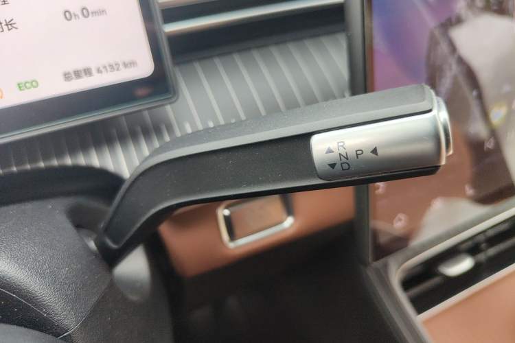 Used Chery Tiggo 8 2026 Model, 5th Generation Tiger Model, Kunpeng 1.6T Automatic Prestige Version Gear Lever