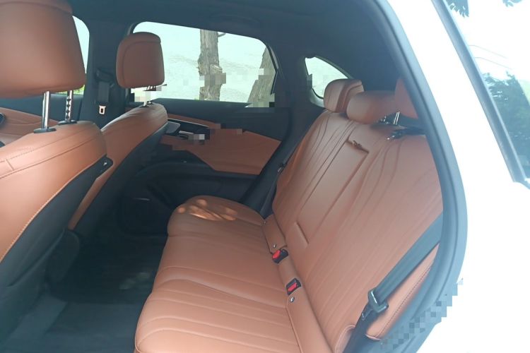 Used Chery Tiggo 8 2026 Model, 5th Generation Leopard Model, Kunpeng 1.6T Automatic Prestige Version Left Rear Seat