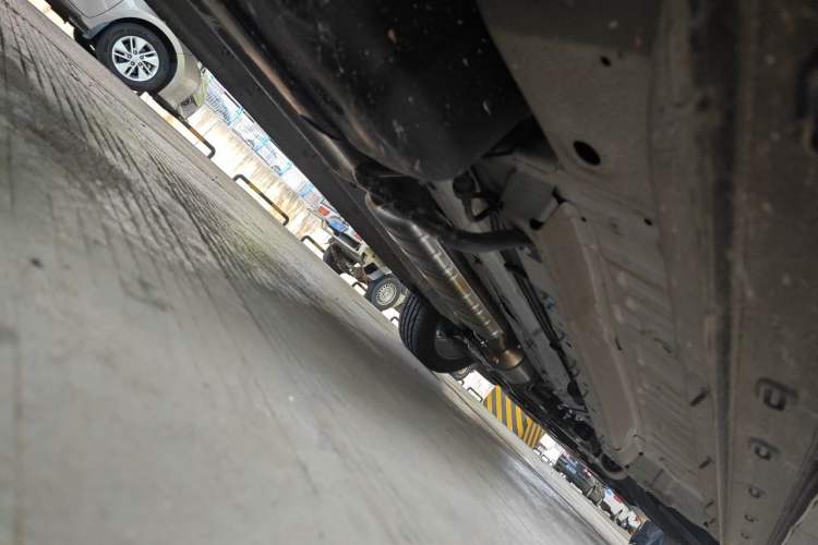 Used Chery Tiggo 8 L 2024 2.0T Two-Wheel Drive Comfort Edition 5 Seats Chassis Rear Right