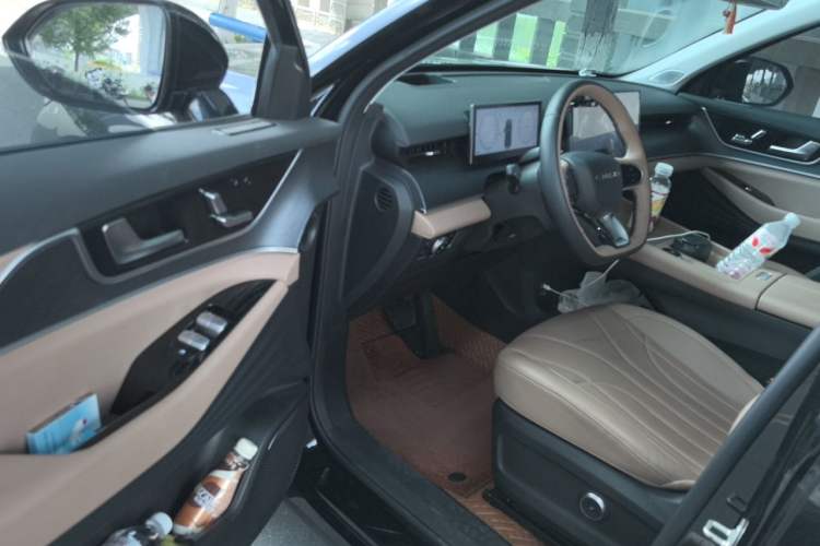 Used Chery Tiggo 8 L 2024 2.0T Two-Wheel Drive Prestige Version 5 Seats Driver Seat