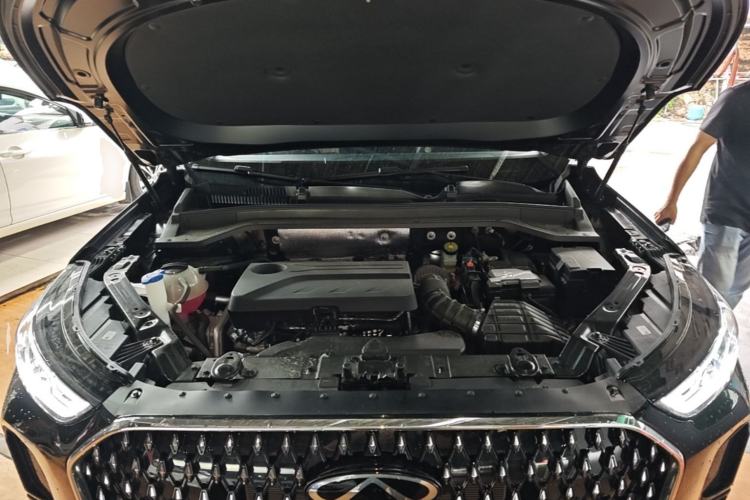 Used Chery Tiggo 8 L 2024 2.0T Two-Wheel Drive Comfort Edition 5 Seats Engine Bay
