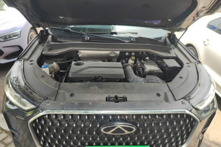 Used Chery Tiggo 8 L 2024 2.0T Two-Wheel-Drive Luxury Version 7 Seats Engine Bay