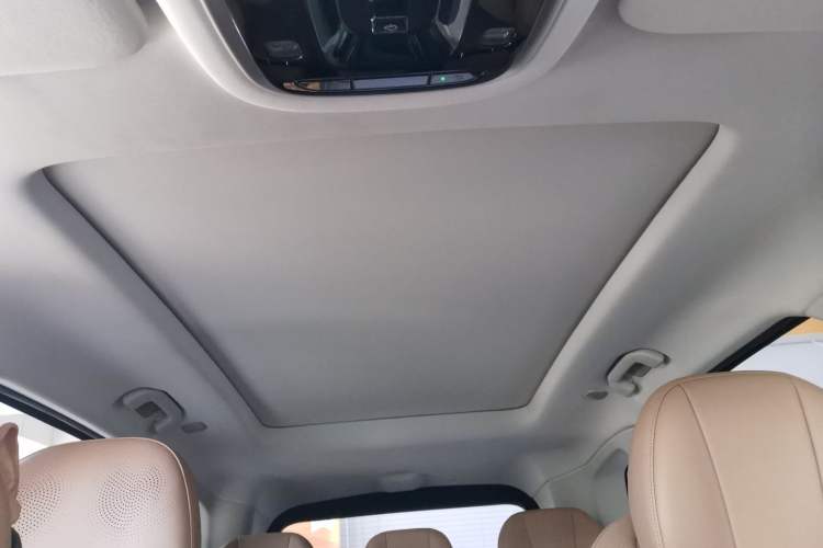 Used Chery Tiggo 8 L 2024 2.0T Two-Wheel Drive Prestige Version 5 Seats Headliner