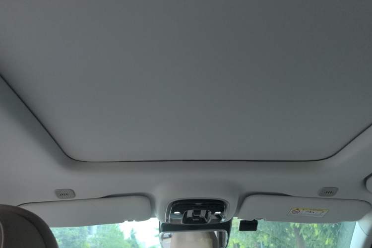 Used Chery Tiggo 8 L 2024 2.0T Two-Wheel Drive Prestige Version 5 Seats Headliner