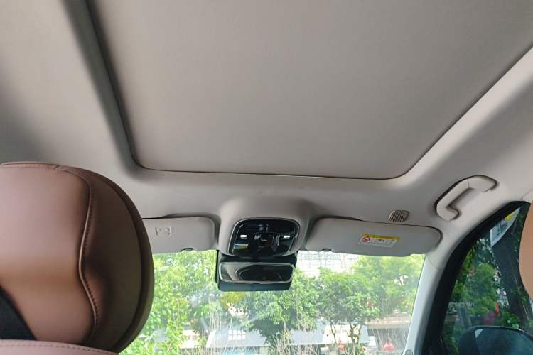 Used Chery Tiggo 8 L 2024 2.0T Two-Wheel Drive Luxury Edition 5 Seats Headliner