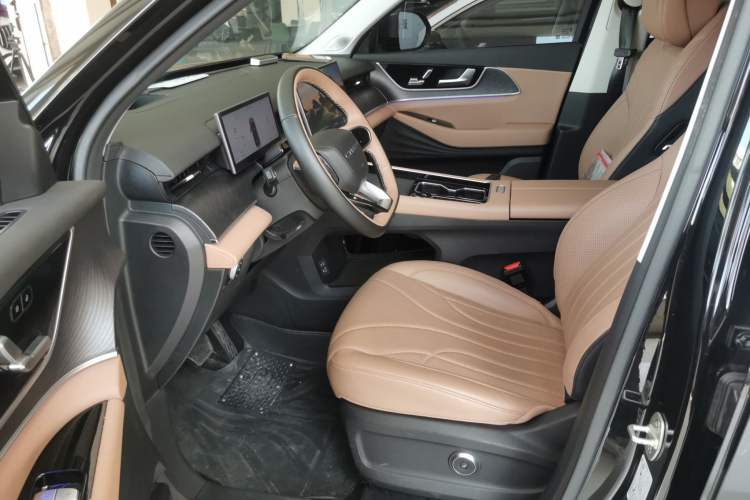 Used Chery Tiggo 8 L 2024 2.0T Two-Wheel Drive Prestige Version 5 Seats Left Front Seat