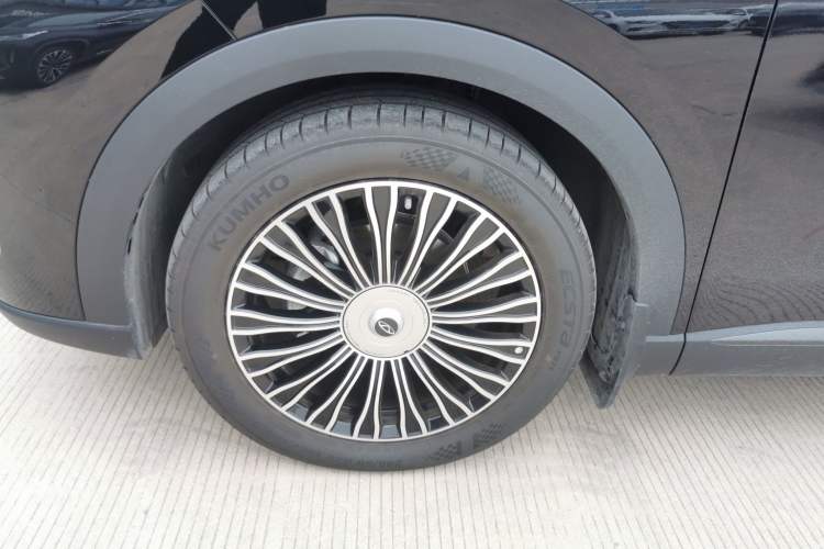 Used Chery Tiggo 8 L 2024 2.0T Two-Wheel Drive Luxury Edition 5 Seats Left Front Wheel Hub