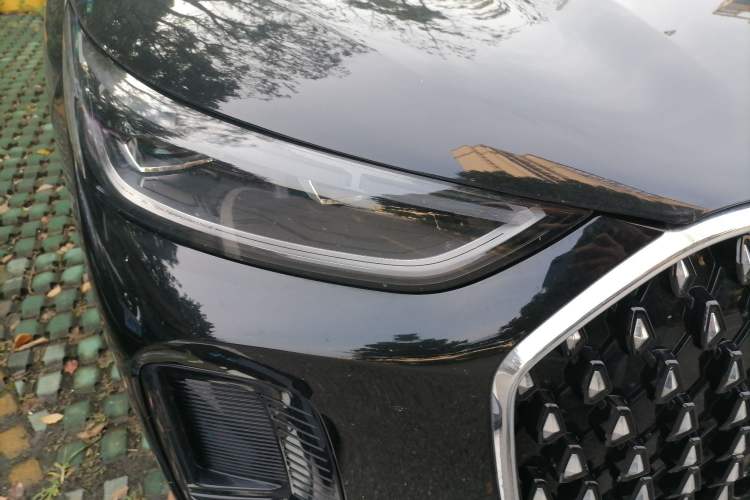 Used Chery Tiggo 8 L 2024 2.0T Two-Wheel Drive Luxury Edition 5 Seats Right Front Headlight