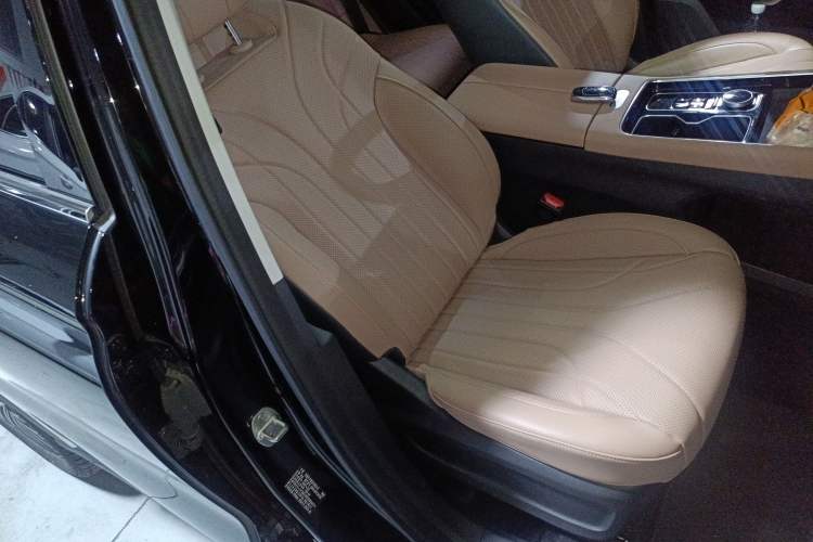 Used Chery Tiggo 8 L 2024 2.0T Two-Wheel Drive Luxury Edition 5 Seats Right Front Seat