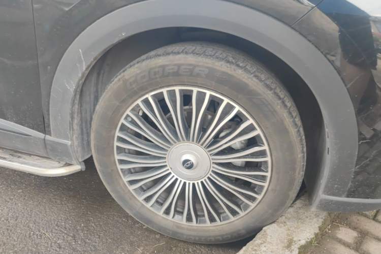 Used Chery Tiggo 8 L 2024 2.0T Two-Wheel-Drive Luxury Version 7 Seats Right Front Wheel Hub