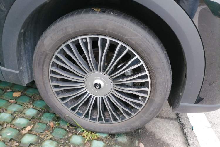 Used Chery Tiggo 8 L 2024 2.0T Two-Wheel Drive Luxury Edition 5 Seats Right Front Wheel Hub