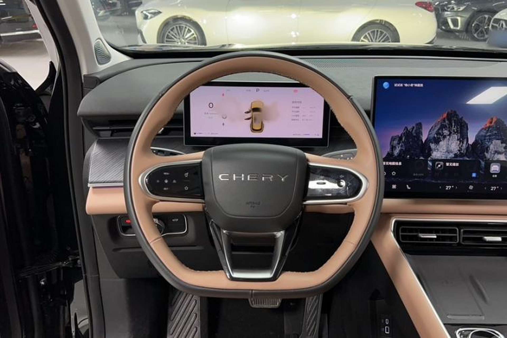 Used Chery Tiggo 8 L 2024 2.0T Two-Wheel Drive Luxury Edition 5 Seats Steering Wheel