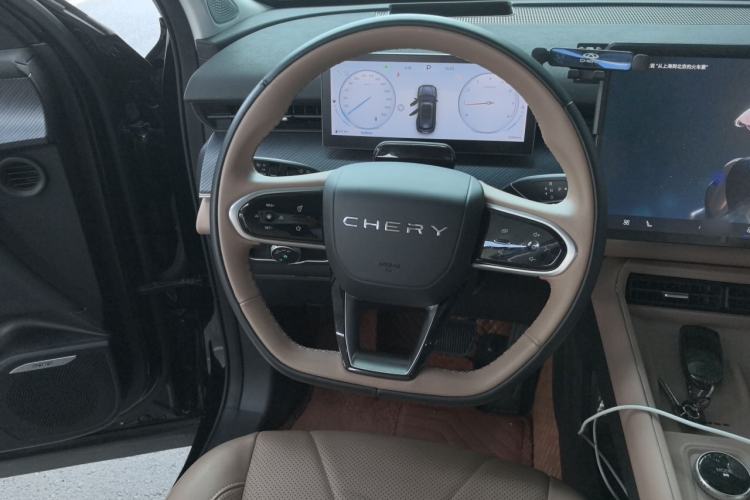 Used Chery Tiggo 8 L 2024 2.0T Two-Wheel Drive Prestige Version 5 Seats Steering Wheel