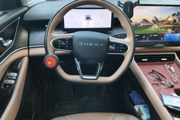 Used Chery Tiggo 8 L 2024 2.0T Two-Wheel Drive Comfort Edition 5 Seats Steering Wheel