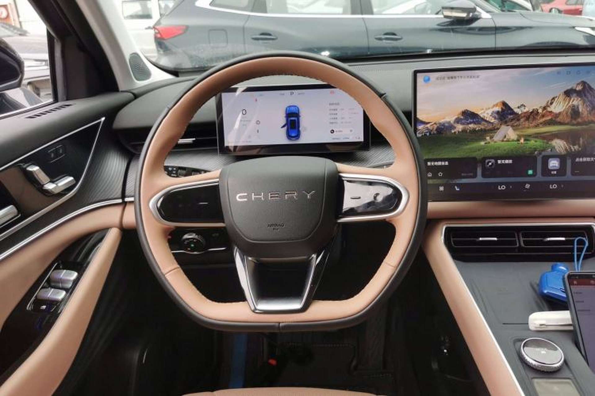 Used Chery Tiggo 8 L 2024 2.0T Two-Wheel Drive Luxury Edition 5 Seats Steering Wheel