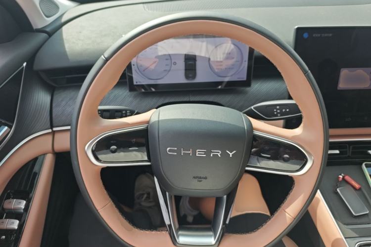 Used Chery Tiggo 8 L 2024 2.0T Two-Wheel Drive Luxury Edition 5 Seats Steering Wheel
