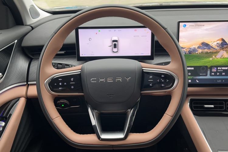 Used Chery Tiggo 8 L 2024 2.0T Two-Wheel Drive Luxury Edition 5 Seats Steering Wheel