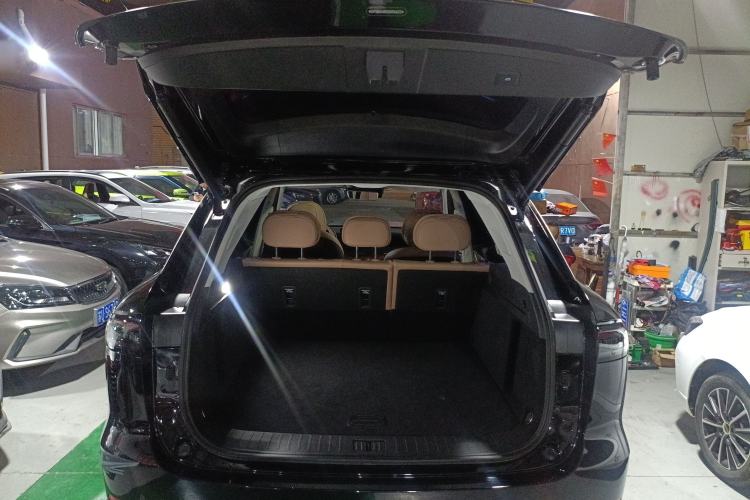 Used Chery Tiggo 8 L 2024 2.0T Two-Wheel Drive Luxury Edition 5 Seats Trunk