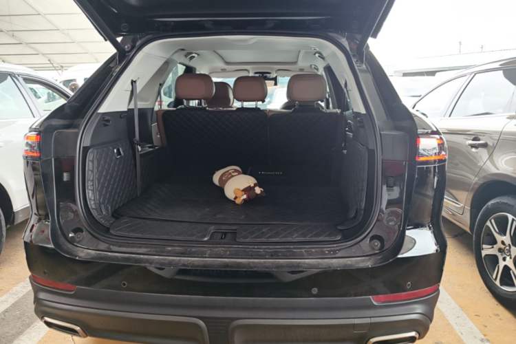 Used Chery Tiggo 8 L 2024 2.0T Two-Wheel-Drive Luxury Version 7 Seats Trunk