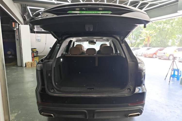 Used Chery Tiggo 8 L 2024 2.0T Two-Wheel Drive Prestige Version 5 Seats Trunk