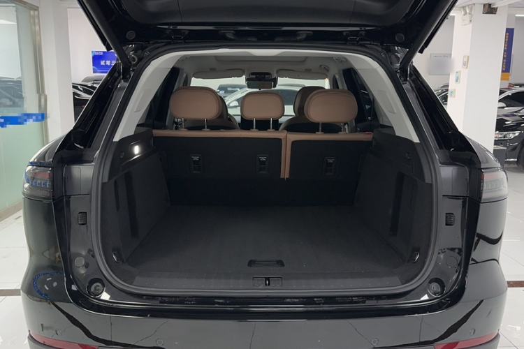 Used Chery Tiggo 8 L 2024 2.0T Two-Wheel Drive Luxury Edition 5 Seats Trunk