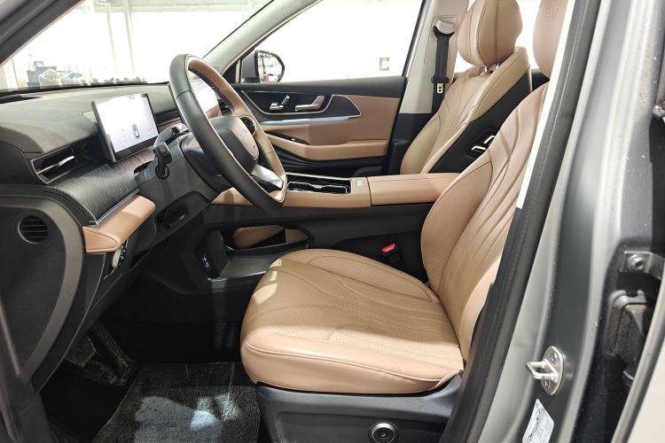 Used Chery Tiggo 8 L 2024 2.0T Two-Wheel Drive Prestige Version 5 Seats Driver Seat