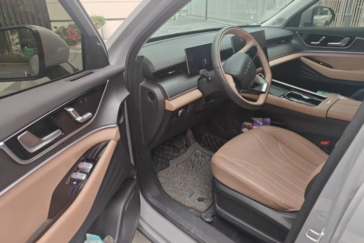 Used Chery Tiggo 8 L 2024 2.0T Two-Wheel Drive Luxury Edition 5 Seats Driver Seat