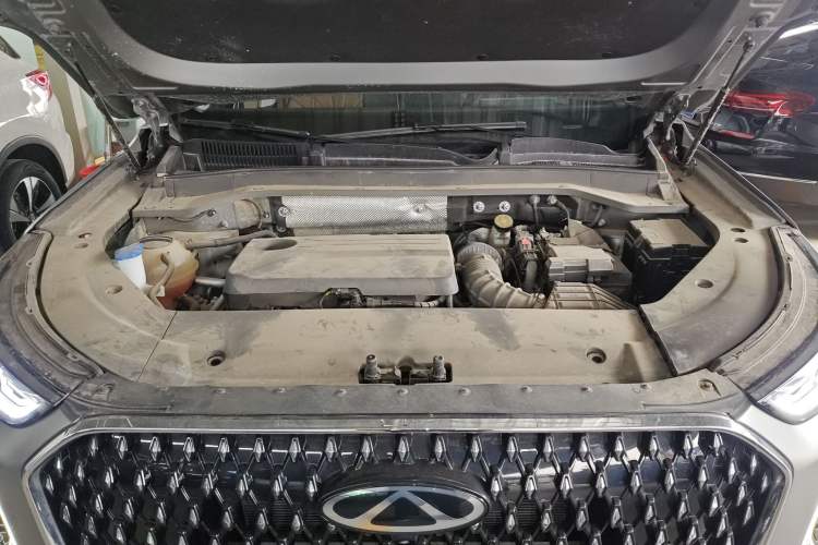 Used Chery Tiggo 8 L 2024 2.0T Two-Wheel Drive Prestige Version 5 Seats Engine Bay