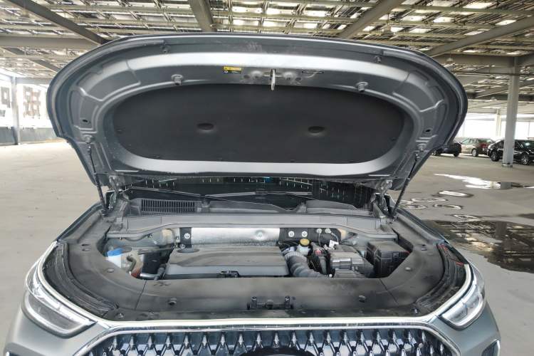 Used Chery Tiggo 8 L 2024 2.0T Two-Wheel Drive Luxury Edition 5 Seats Engine Bay