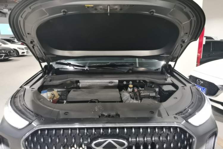 Used Chery Tiggo 8 L 2024 2.0T Two-Wheel Drive Luxury Edition 5 Seats Engine Bay