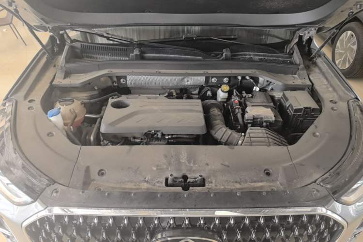Used Chery Tiggo 8 L 2024 2.0T Two-Wheel Drive Prestige Version 5 Seats Engine Bay