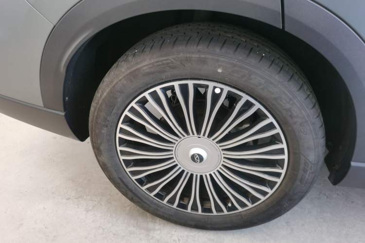 Used Chery Tiggo 8 L 2024 2.0T Two-Wheel Drive Prestige Version 5 Seats Exterior 5
