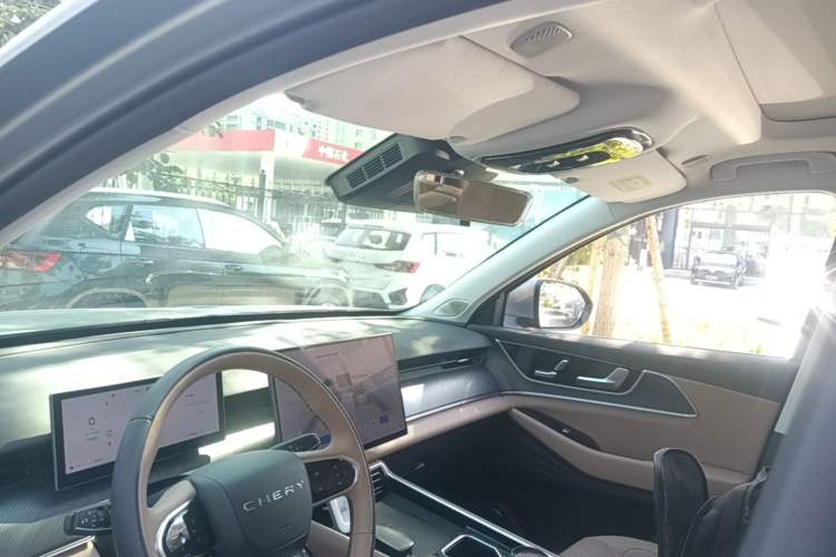 Used Chery Tiggo 8 L 2024 2.0T Two-Wheel-Drive Luxury Version 7 Seats Headliner