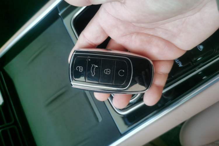 Used Chery Tiggo 8 L 2024 2.0T Two-Wheel Drive Prestige Version 5 Seats Interior 1