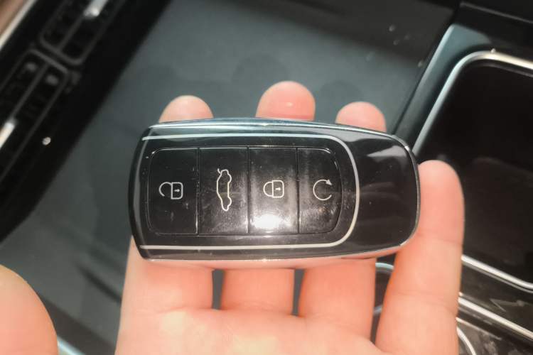 Used Chery Tiggo 8 L 2024 2.0T Two-Wheel Drive Prestige Version 5 Seats Interior 1