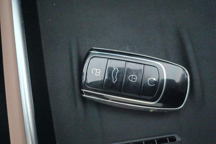 Used Chery Tiggo 8 L 2024 2.0T Two-Wheel Drive Prestige Version 5 Seats Interior 1