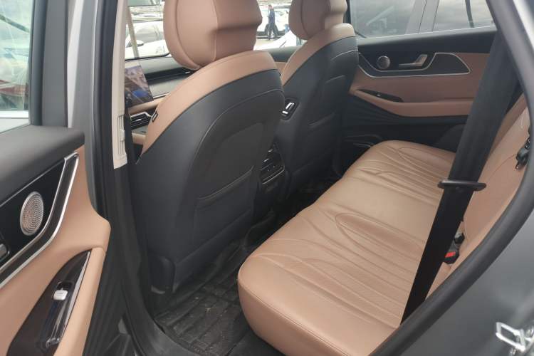 Used Chery Tiggo 8 L 2024 2.0T Two-Wheel Drive Prestige Version 5 Seats Interior 11