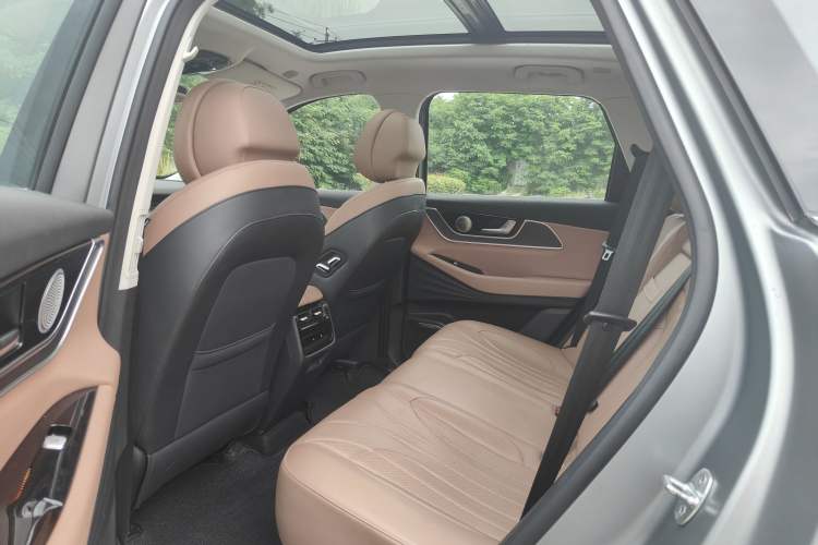 Used Chery Tiggo 8 L 2024 2.0T Two-Wheel Drive Prestige Version 5 Seats Interior 6