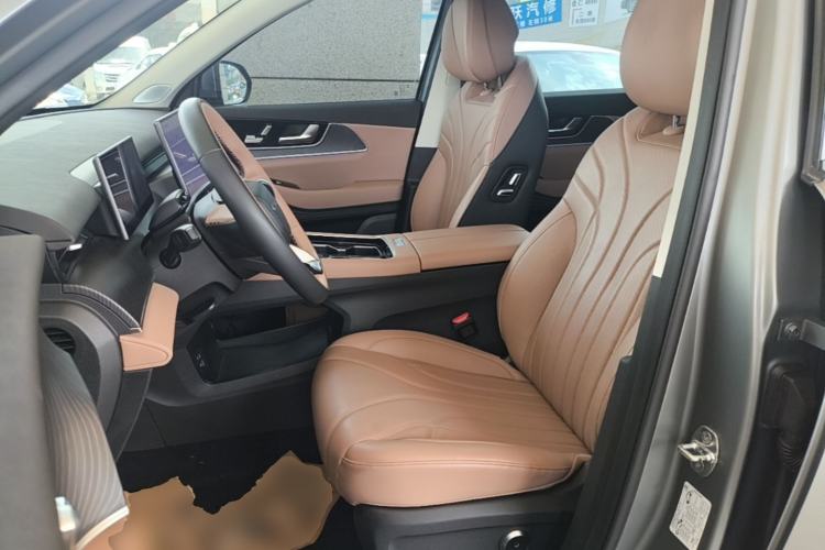 Used Chery Tiggo 8 L 2024 2.0T Two-Wheel Drive Prestige Version 5 Seats Left Front Seat