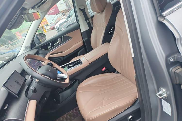 Used Chery Tiggo 8 L 2024 2.0T Two-Wheel Drive Prestige Version 5 Seats Left Front Seat