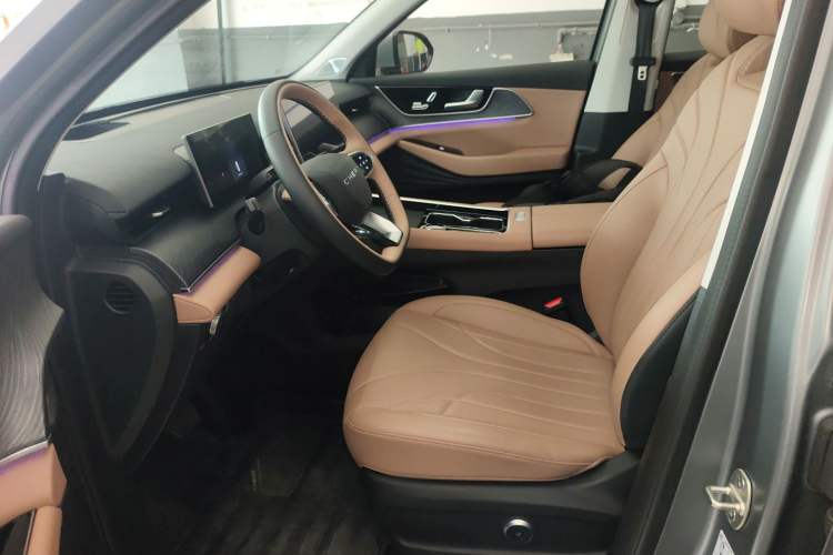 Used Chery Tiggo 8 L 2024 2.0T Two-Wheel Drive Prestige Version 5 Seats Left Front Seat