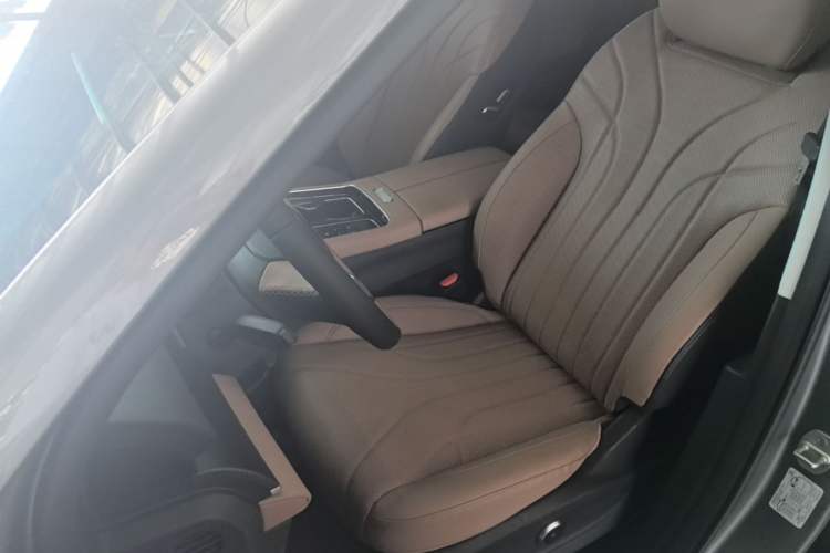 Used Chery Tiggo 8 L 2024 2.0T Two-Wheel Drive Prestige Version 5 Seats Left Front Seat