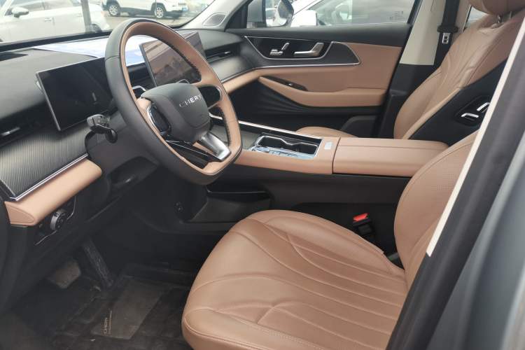 Used Chery Tiggo 8 L 2024 2.0T Two-Wheel Drive Prestige Version 5 Seats Left Front Seat