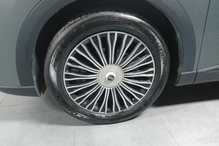Used Chery Tiggo 8 L 2024 2.0T Two-Wheel Drive Prestige Version 5 Seats Left Front Wheel Hub
