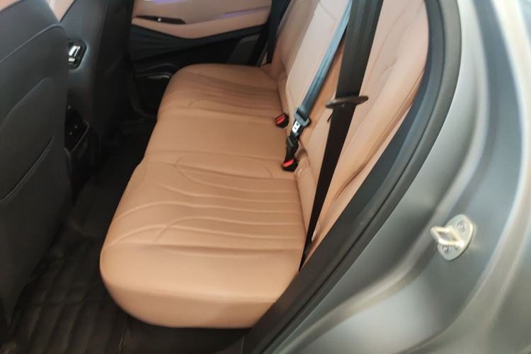 Used Chery Tiggo 8 L 2024 2.0T Two-Wheel Drive Prestige Version 5 Seats Left Rear Seat