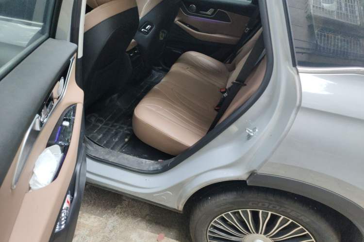 Used Chery Tiggo 8 L 2024 2.0T Two-Wheel Drive Luxury Edition 5 Seats Left Rear Seat