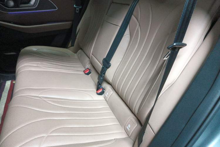 Used Chery Tiggo 8 L 2024 2.0T Two-Wheel Drive Prestige Version 5 Seats Left Rear Seat