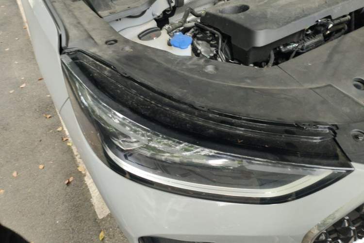 Used Chery Tiggo 8 L 2024 2.0T Two-Wheel Drive Luxury Edition 5 Seats Right Front Headlight