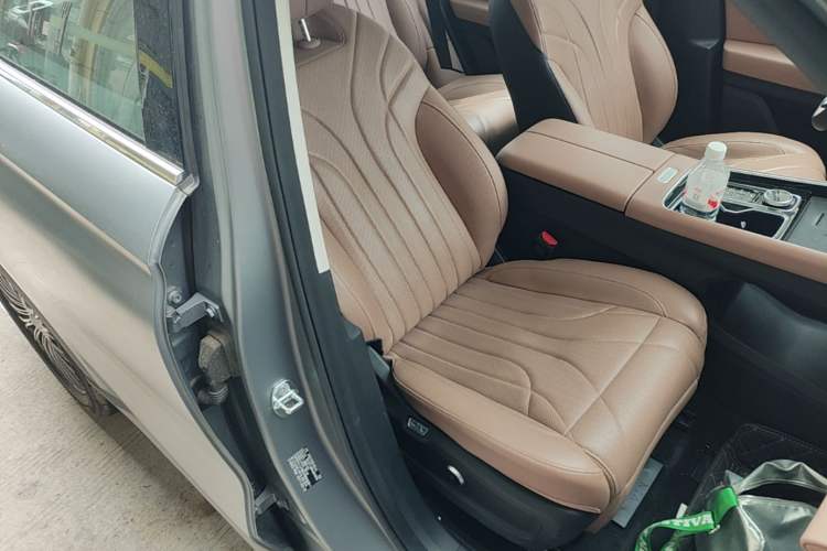 Used Chery Tiggo 8 L 2024 2.0T Two-Wheel Drive Prestige Version 5 Seats Right Front Seat